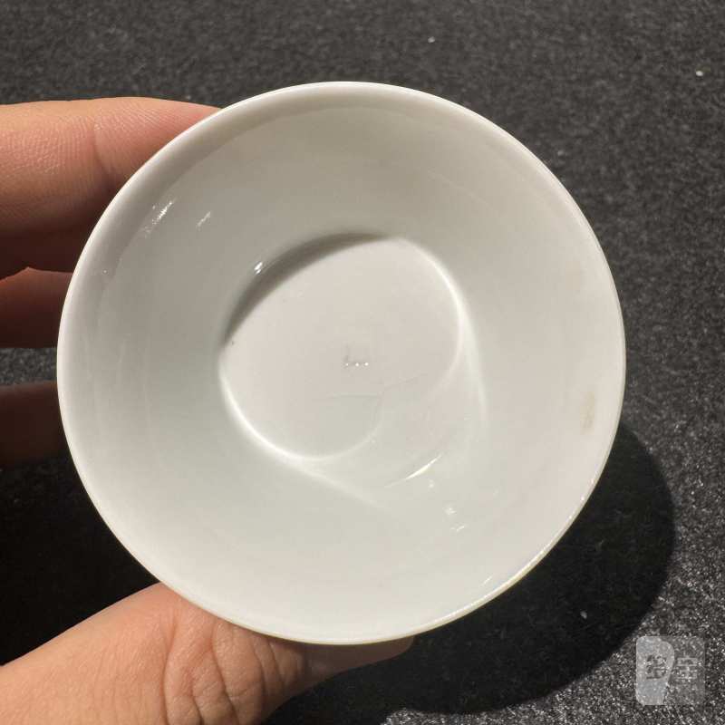 清雍正 墨彩人物故事图马蹄杯一组四件 - 图11